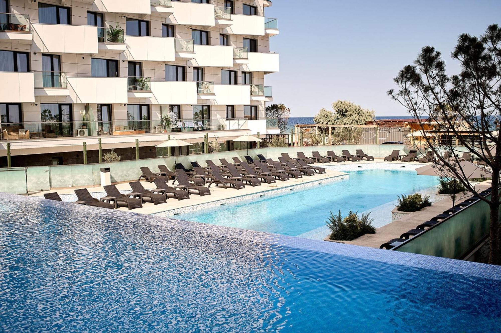 Summer Residence Apartment In Infinity Beach Resort - Parking Mamaia Exterior foto